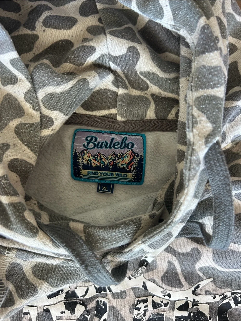 Burlebo vintage camo hoodie with graphic kids XL